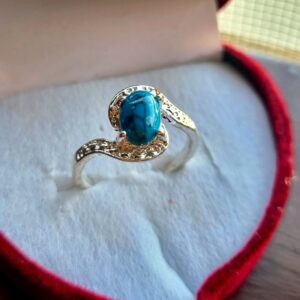 Aqua Elegance – Water Color Stone Ring