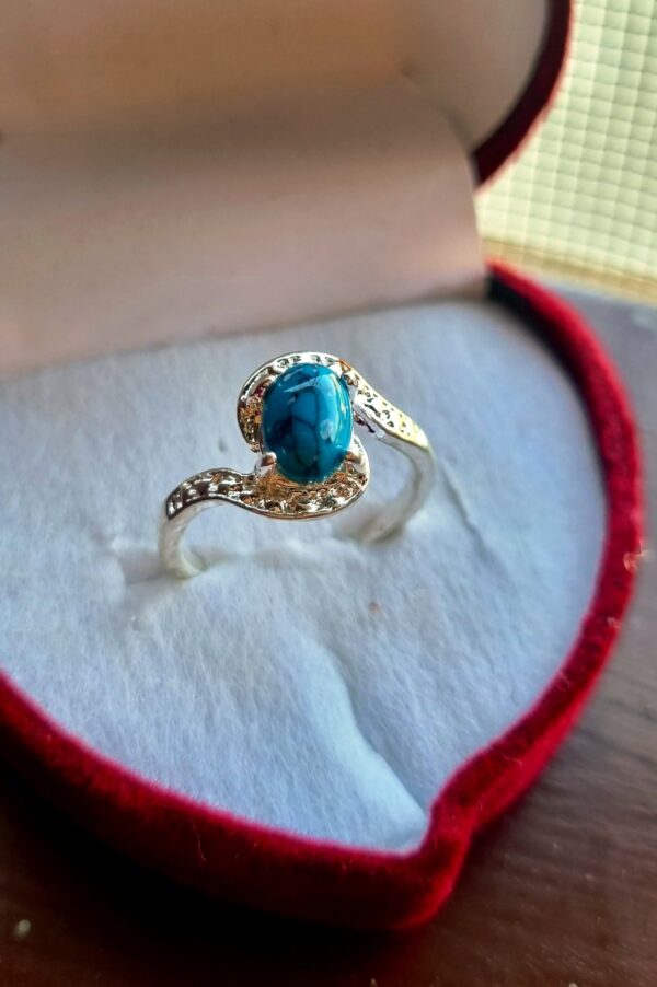 Aqua Elegance – Water Color Stone Ring