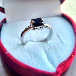 Elegant Black Stone Ring
